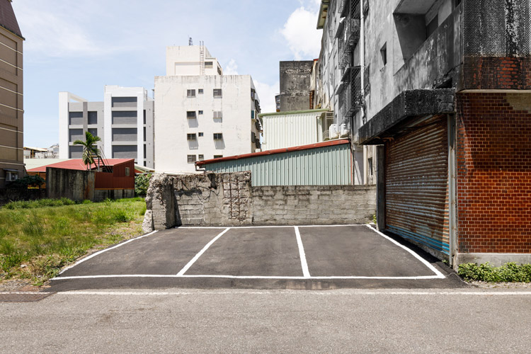 幸福來敲門民宿停車場